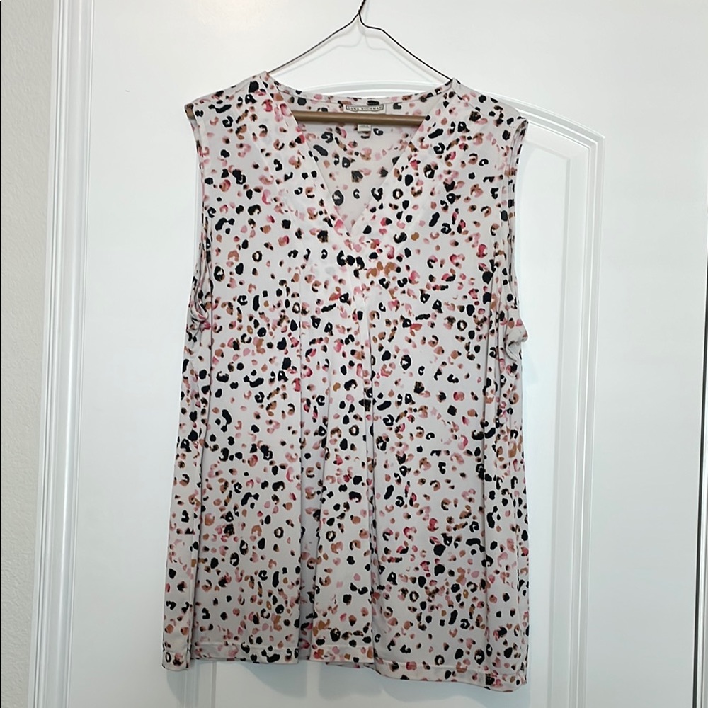 Leopard Print Sleeveless Top